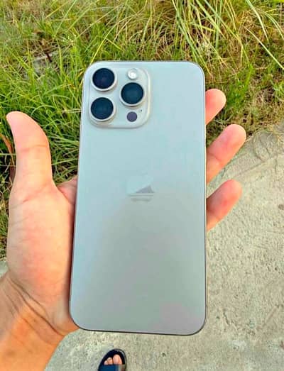 Apple iPhone 15 Pro Max