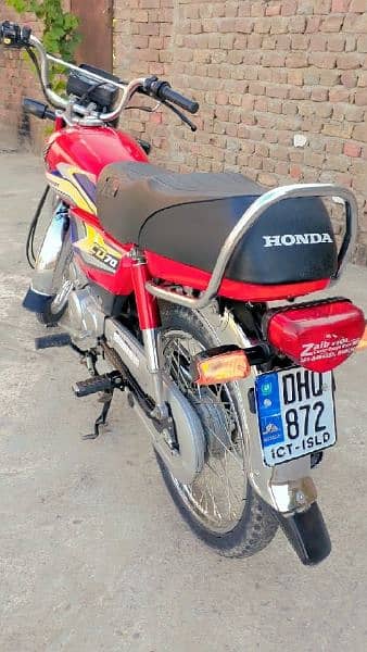 Honda CD 70 2025