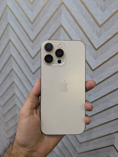 Apple iPhone 16 Pro Max