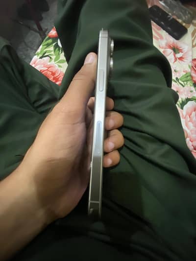 Apple iPhone 15 Pro Max JV