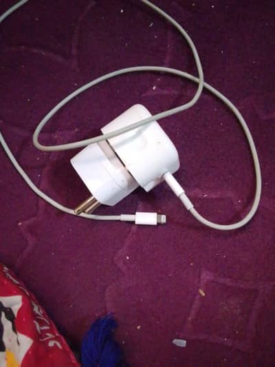 I phone 13 original chargr