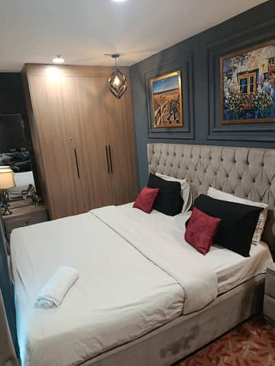 1 Bedroom Luxury Furnished Apartment is Available for Rent in Bahria Town Lahore