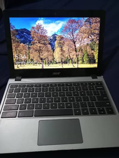 Acer Chromebook 4/128GB window 10 10/9.5 condition