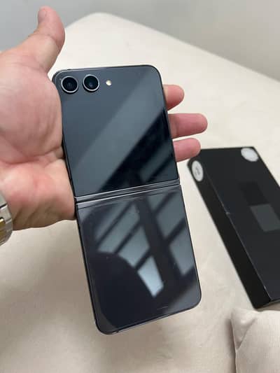 Samsung Mobile Z Flip 5