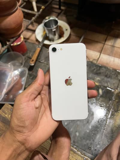 Apple iPhone SE 2020