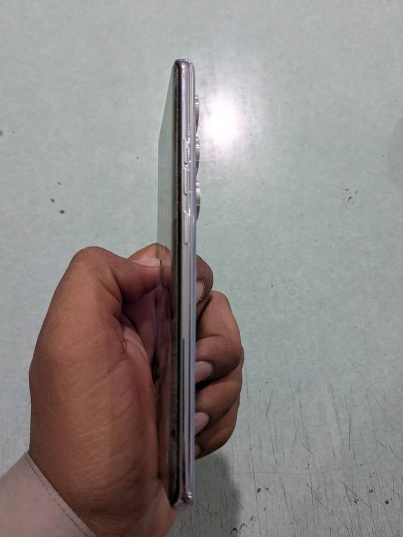 Tecno CAMON 40 Pro 3