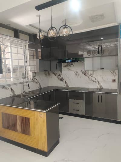 Wonderful location house In Soan Garden isb