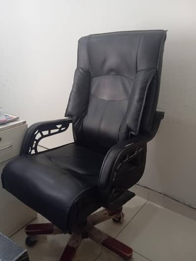 Executive Office Chair