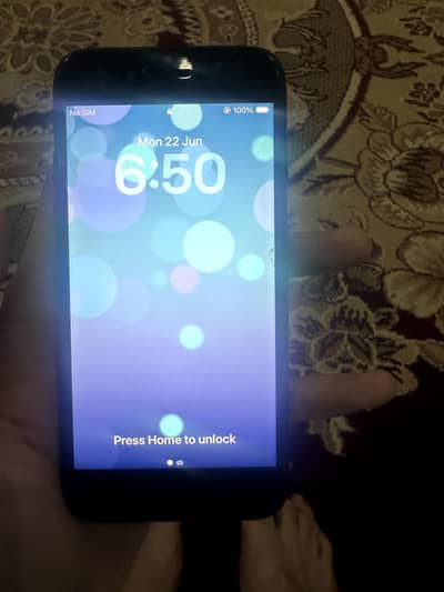 Apple iPhone SE