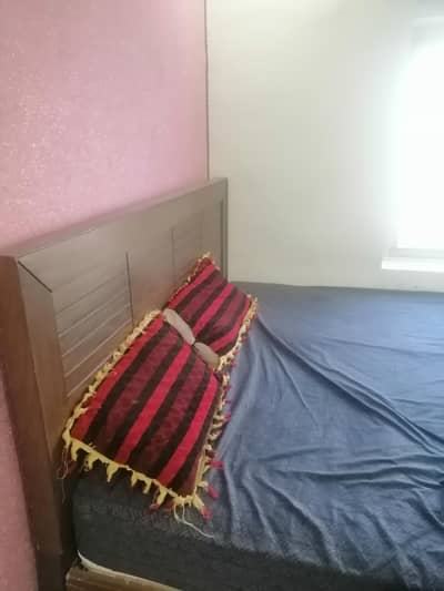 selling bed