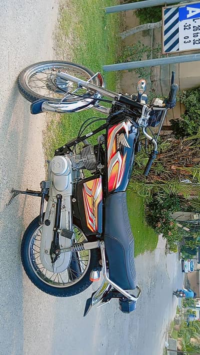 Honda 125 CG urgent for sale 2022 model Punjab number