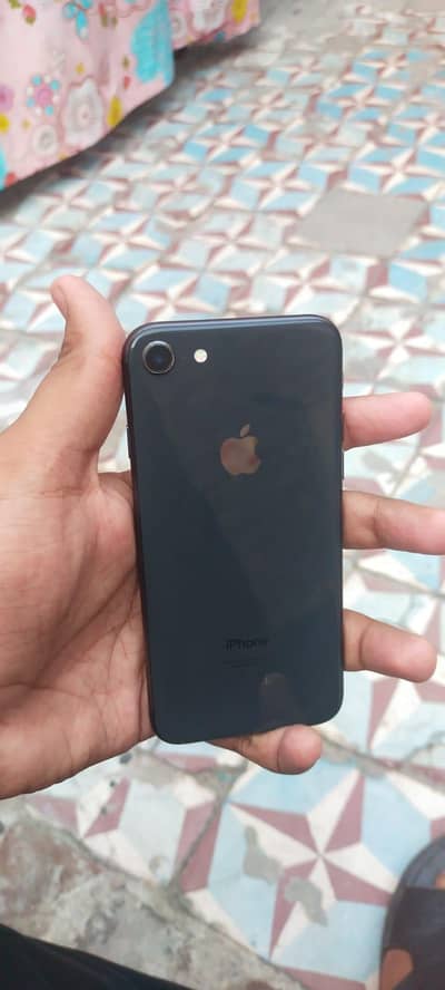 Apple iPhone 8