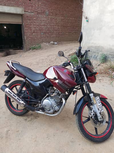 Yamaha ybr 2015
