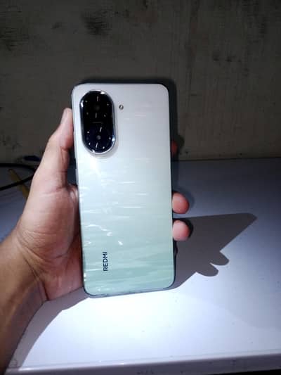 Xiaomi Redmi A5 6 month warranty me hai