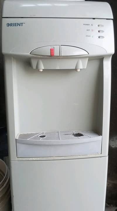 Orient water dispenser