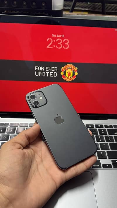 Apple iPhone 12