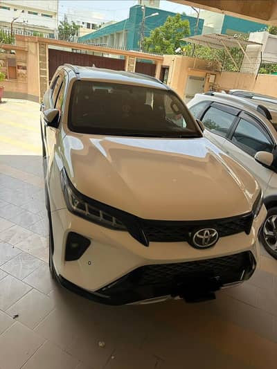Toyota Fortuner Legender 2022