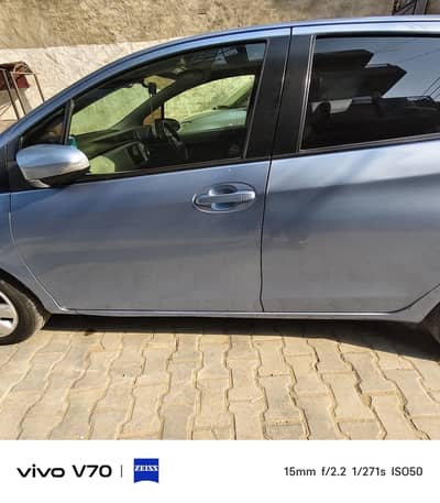car vitz