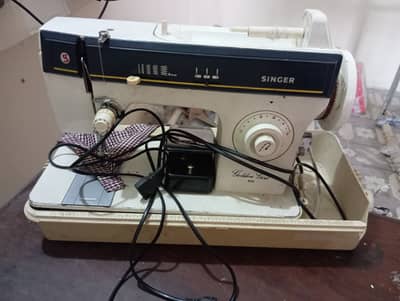 Singer Golden Girl 966 Sewing Machine (Japenese)