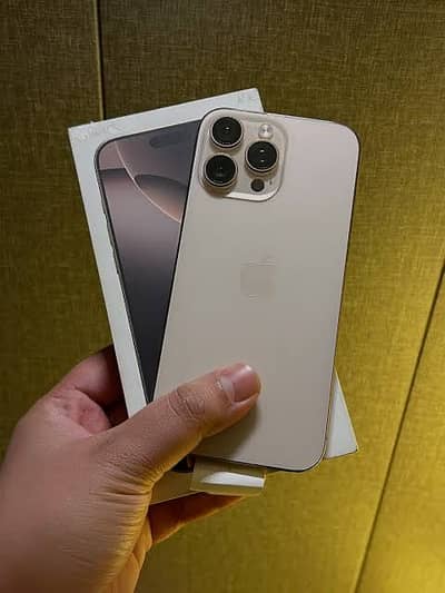 Apple iPhone 16 Pro Max