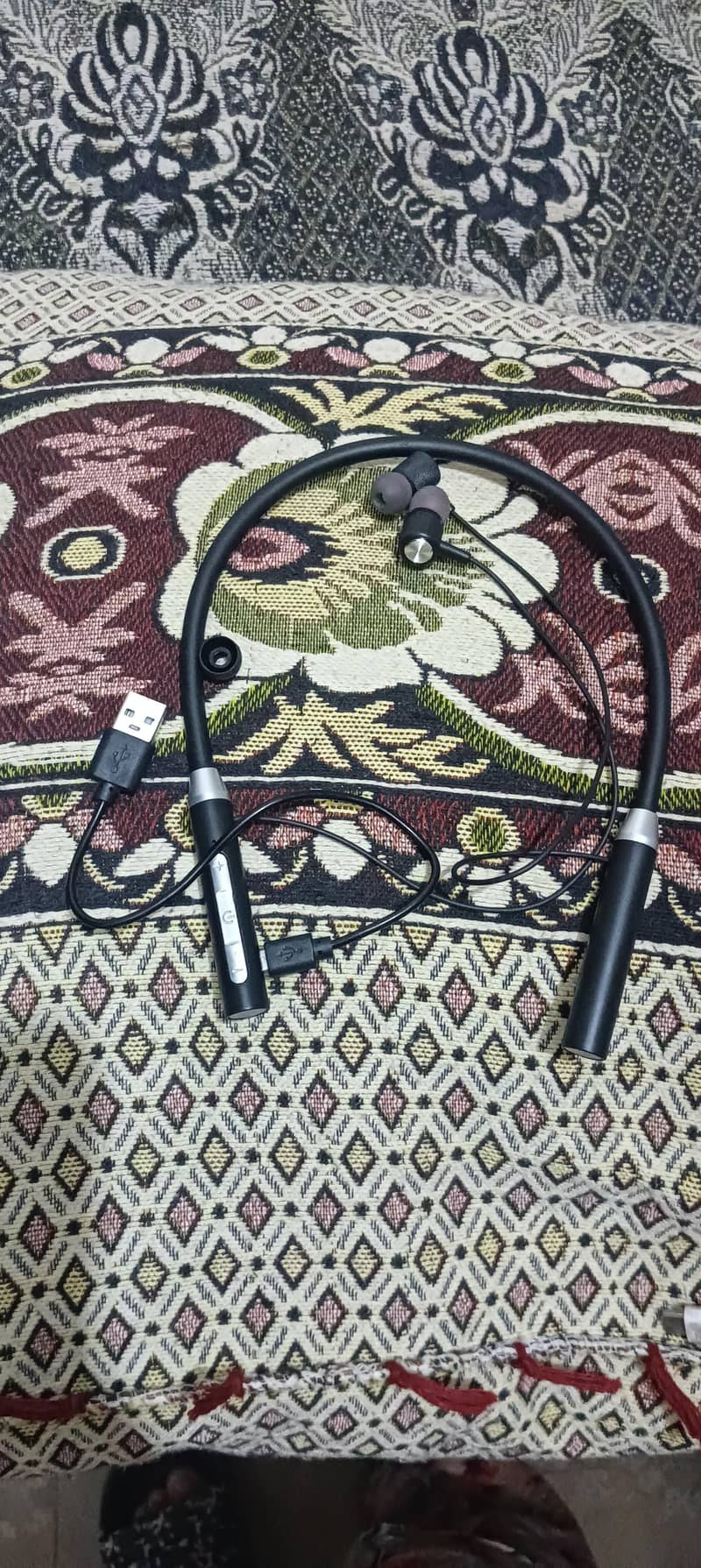 Bluetooth headset 1