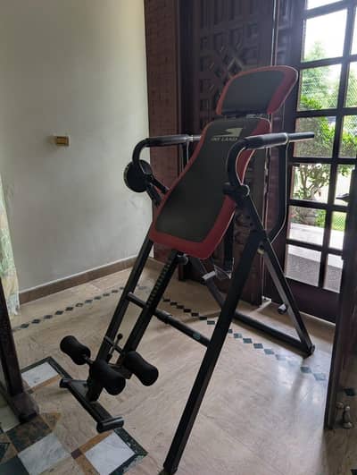 Foldable inversion table