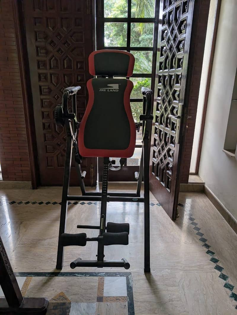 Foldable inversion table 1