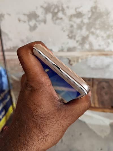 OPPO F1s 03150705546