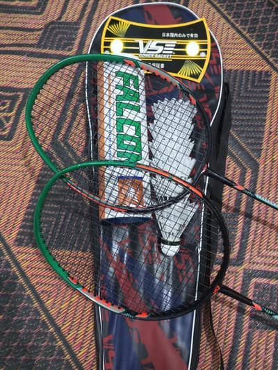 Professional Heavy Quality Badminton With 6 Shuttlecock
