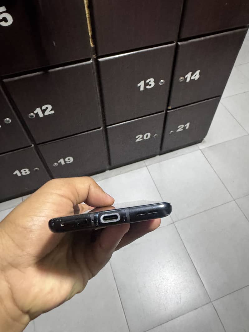 One Plus 9 Pro 4
