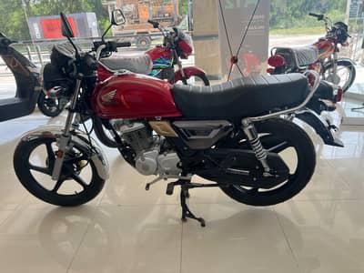 Honda CG 150 Available