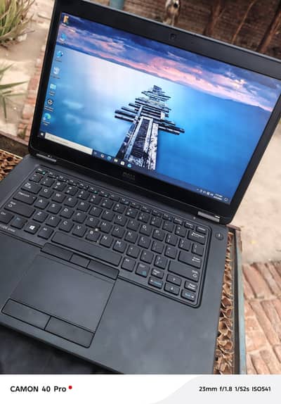Dell core i7 5th generation 8gb ram 128gb SSD, 2Gb graphics card