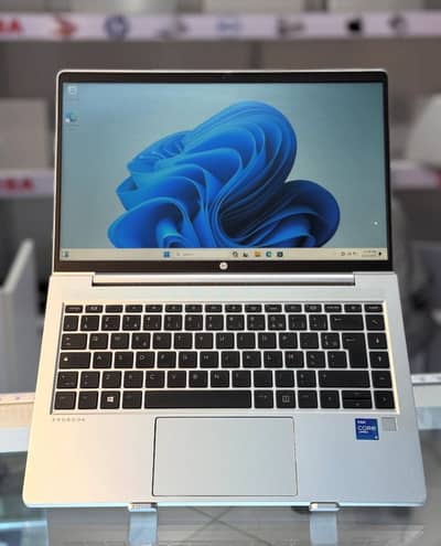 Hp Probook 640  G8  intel Core i5 11thGen  8/256GB