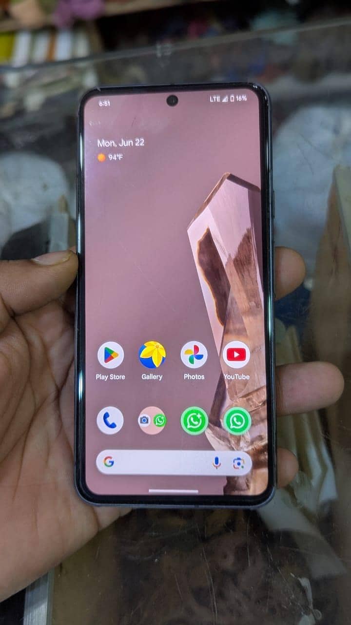 Google Pixel 8 1