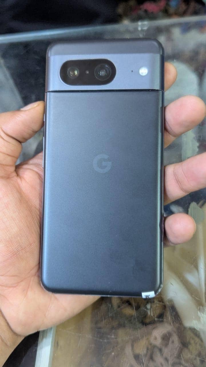 Google Pixel 8 5