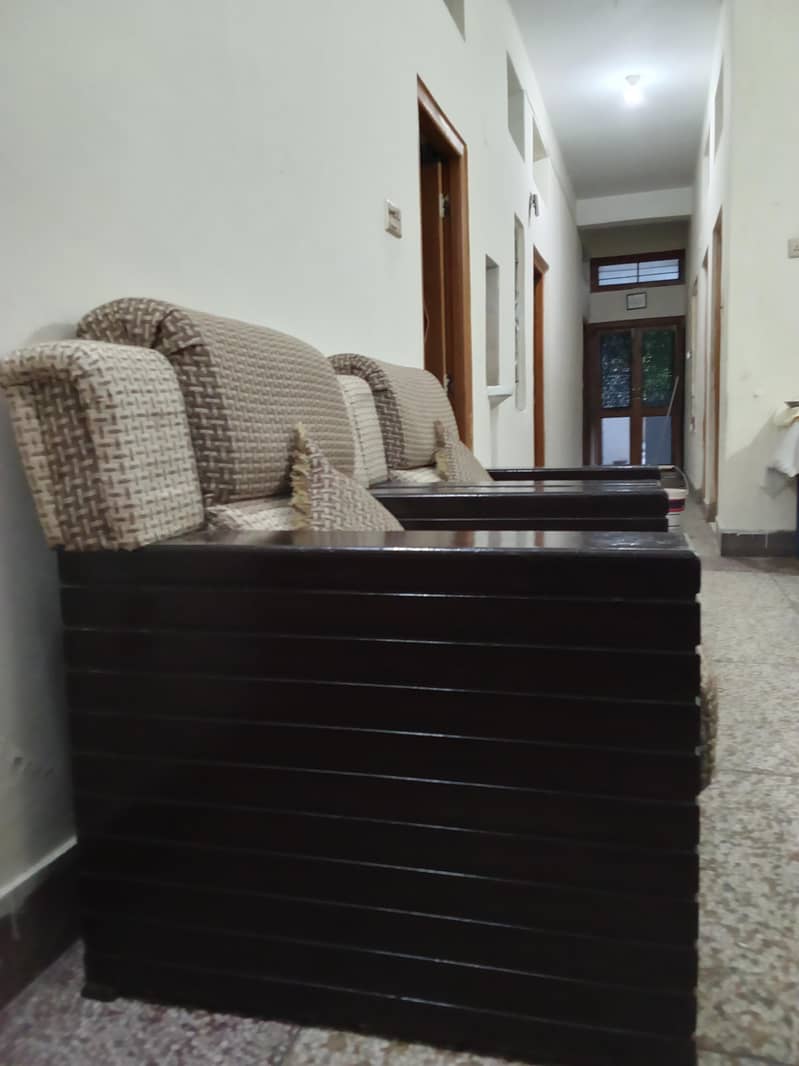 sofa set good condition 1