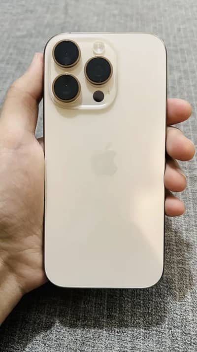 Apple iPhone 16 Pro