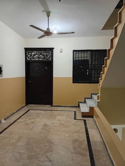 Ghouri town pH 3 first floor water electrity Available