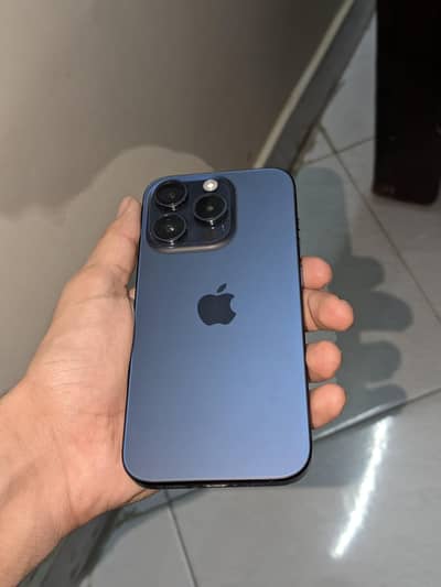 Apple iPhone 15 Pro 128 FACTORY UNLOCK CONDITION LIKE NEW