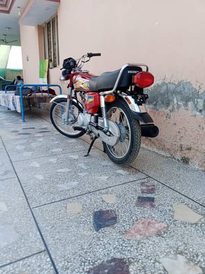 Honda CG 125 2025