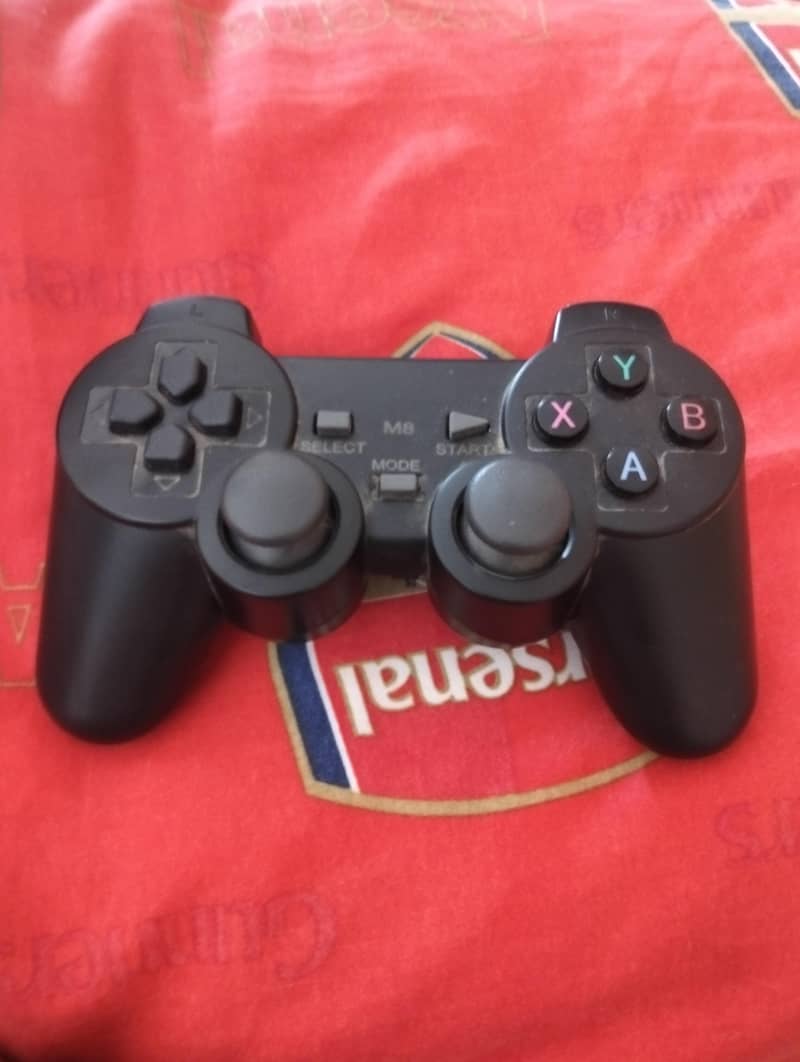 WIRELESS CONTROLLER GAMEPAD 2.4G 1