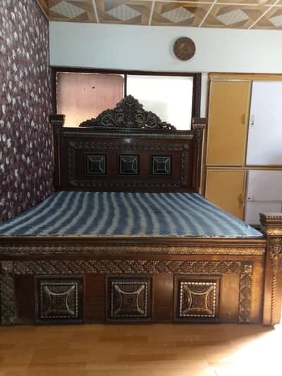 selling bed