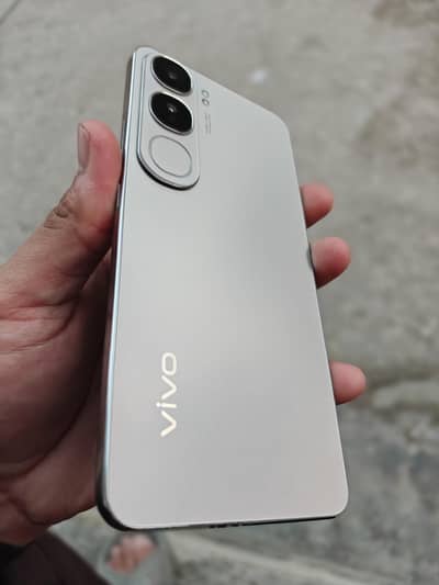 Vivo Y200