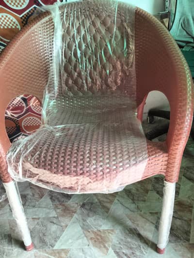 Tokra chair