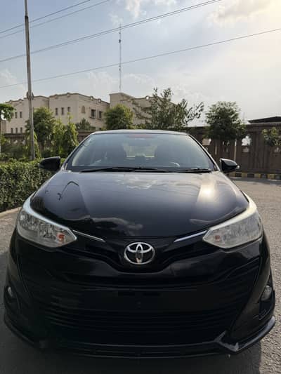 TOYOTA YARIS ATIV CVT 1.3