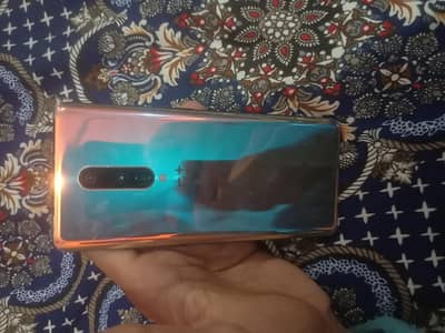 One Plus 8 5G UW WITH BOX CHARGER