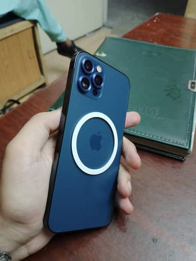 Apple iPhone 12 Pro with box