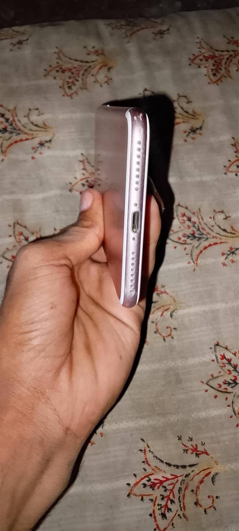 Apple iPhone 7 Plus 5