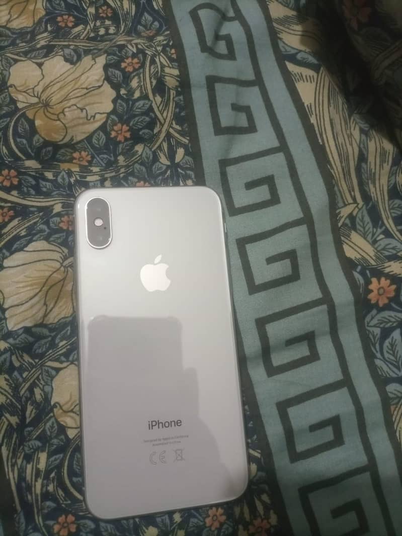 Apple iPhone X 3