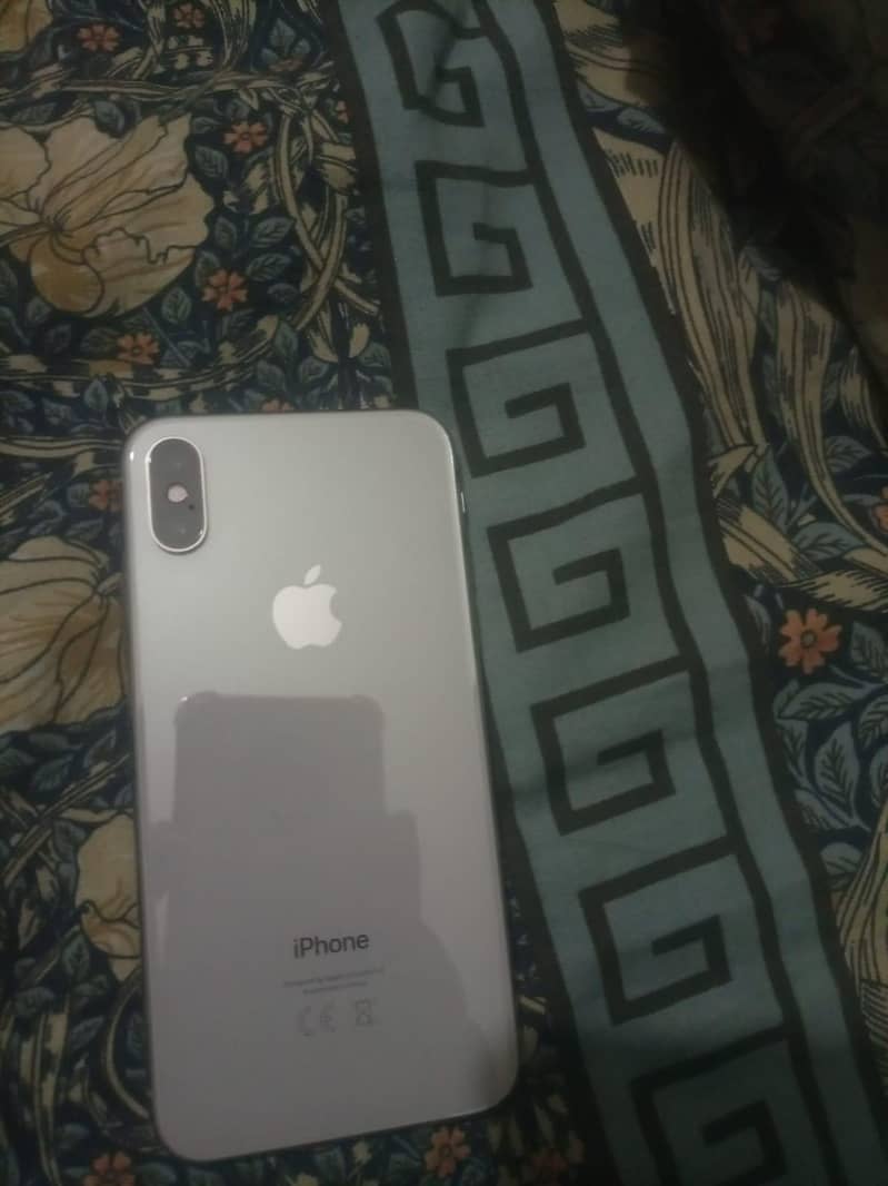 Apple iPhone X 5